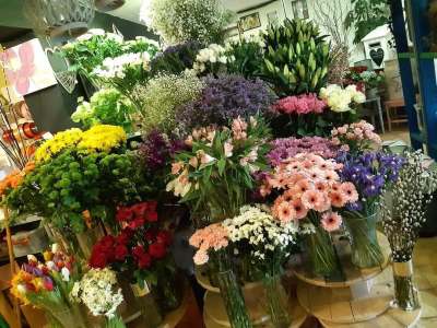 Florist’s Choice Bouquet - A beautiful bouquet handcrafted by the florist using their choice of the freshest seasonal flowers available.